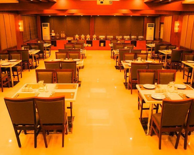 Dining Tables at The Curry Restaurant in Kanyakumari